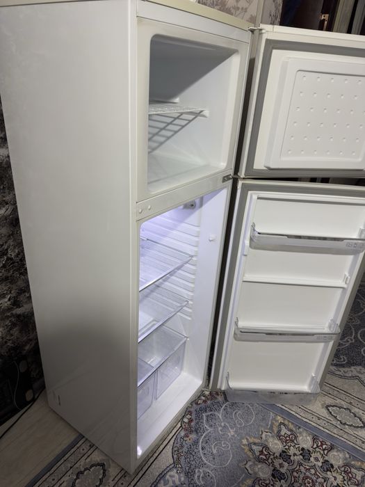 Холодильник Artel