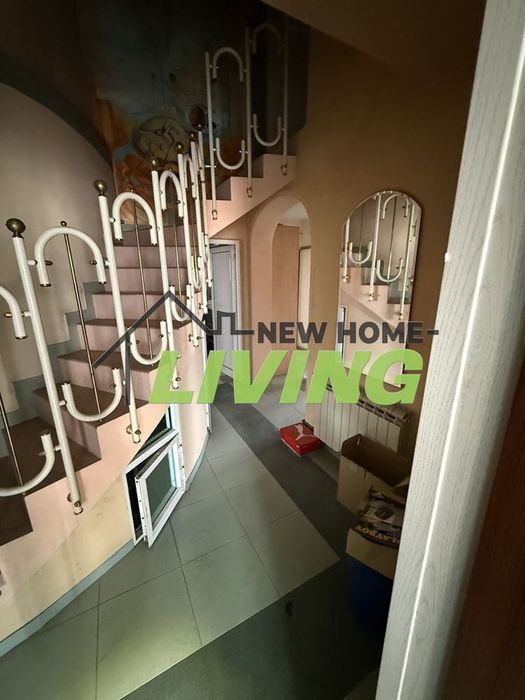 Мезонет в Пловдив-Кършияка площ 220 цена 320000