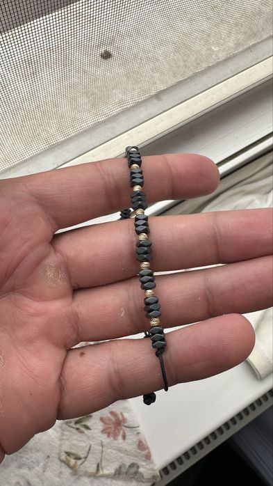 Set 2 bratari snur cu bilute Aur si pietre semipretioase Onix si Hematit