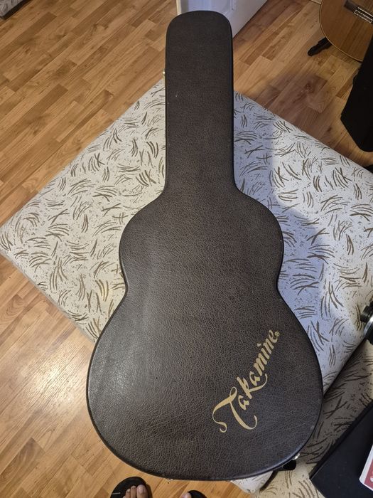 Chitara clasica Takamine 132 sc