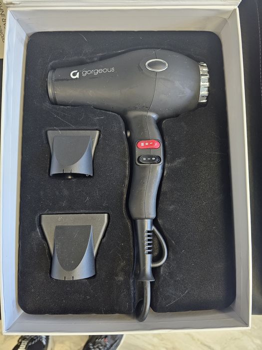 Професионалш  сешоар Elyssia и  Magic Clip