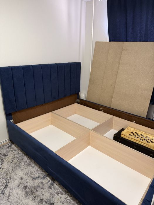 Кровать двухспальная