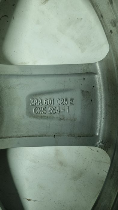 Set jante aliaj originale VW Passat B7 - R17 5x112 - Anvelope vară