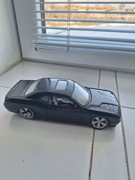 Макет на кола dogge challenger