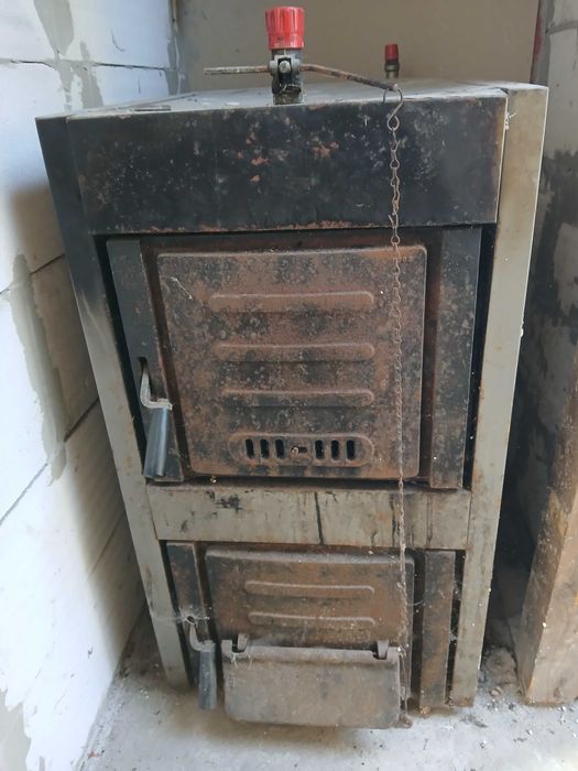 :De vănzare:CENTRALA TERMICA DE fontă!.