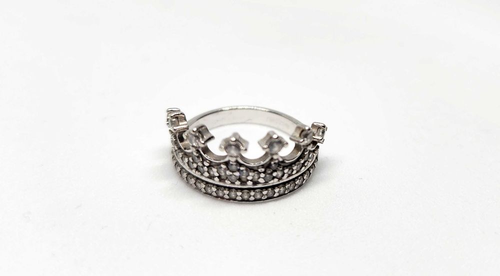 Пръстен тип корона