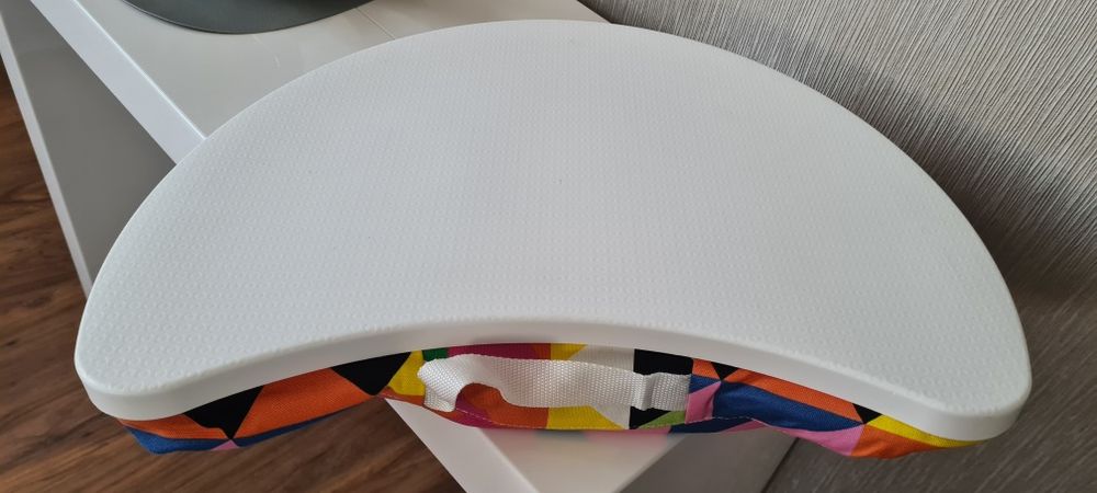 Suport laptop din plastic cu textil si granule polistiren