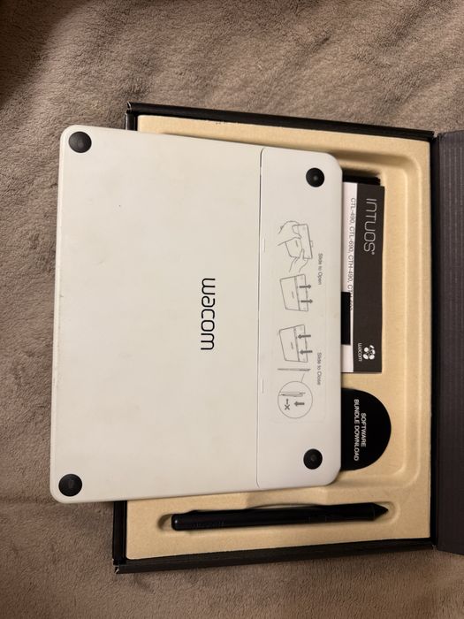 графический планшет(Wacom Intuos Draw Pen Tablet (CTL-490))
