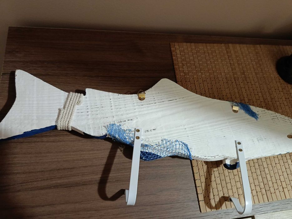 Дървена закачалка Риба