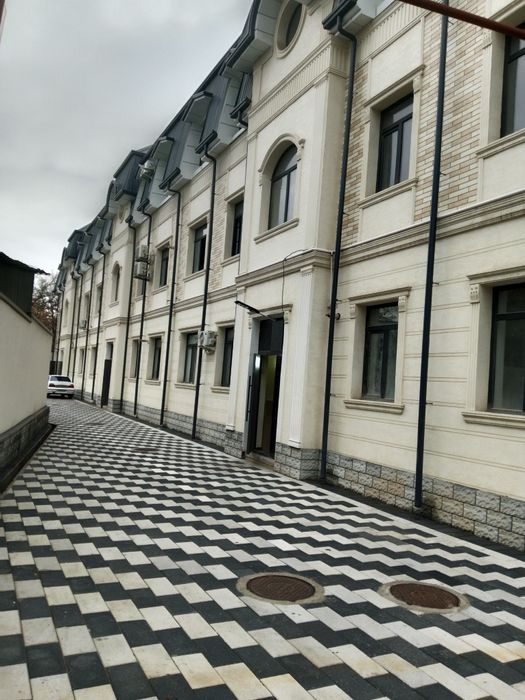 Yashnobod tumani Parkentskiy bozori orqasida Wunderkind Bogchani oldi