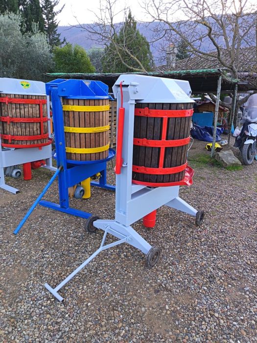 Teasc struguri hidraulic electric