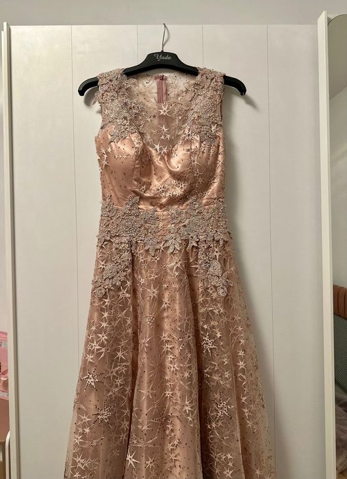 Официална /бална/ дълга рокля, подходяща и за други поводи