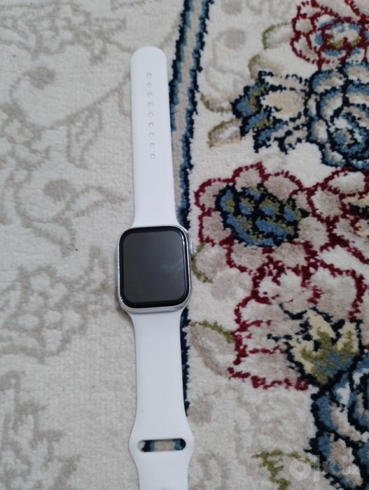 Smart watch sotiladi tozaa