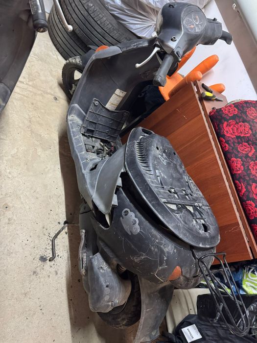 Два мопеды Сузуки летс 4