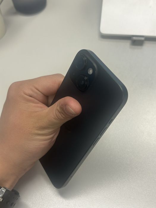 IPhone 15 128 гб 88% акб
