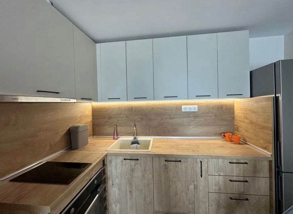 Дава се под наем Тристаен апартамент в Русе, Широк център - 50 кв.м за 402.9 € - Снимка #3