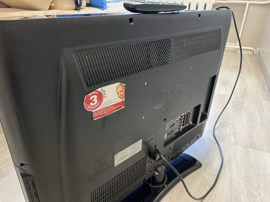Продается LG 32LD320