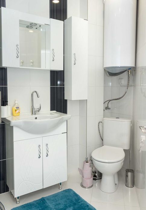 Дава се под наем Двустаен апартамент в Варна, Център - 61 кв.м за 663 € - Снимка #11