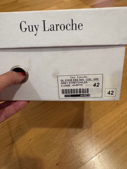 Pantofi Guy Laroche