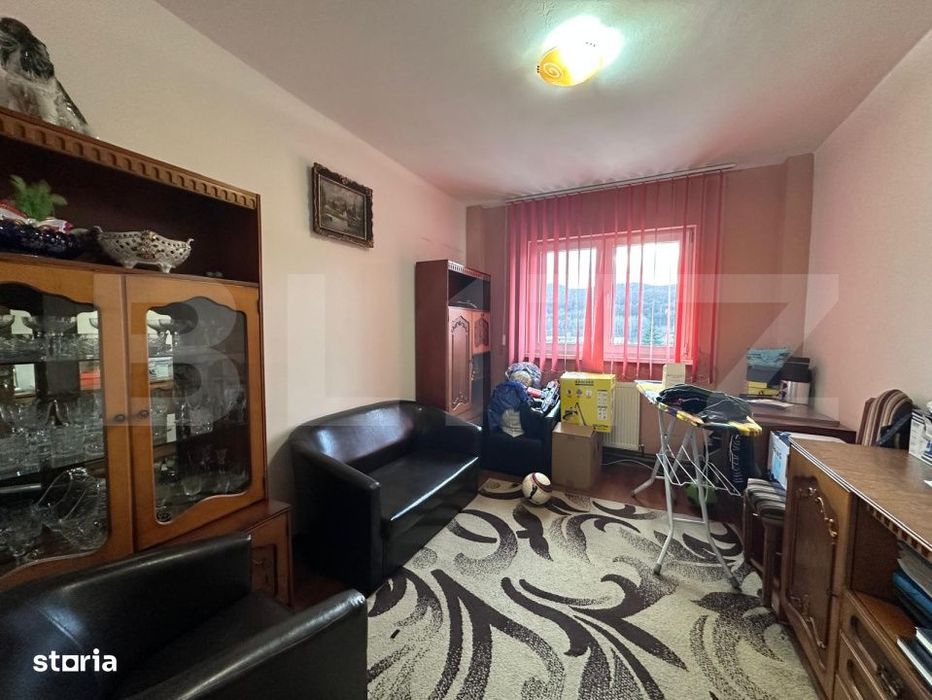 Apartament cu 4 camere, 2 bai si 2 locuri de parcare, Astra