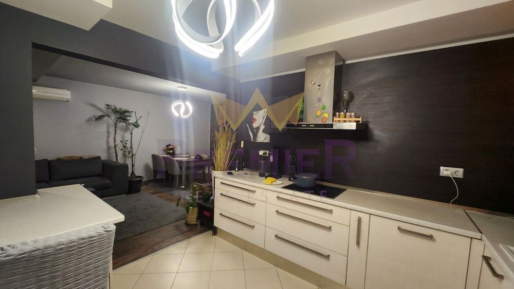 Продава се Тристаен апартамент в Варна, Конфуто - 100 кв.м за 2472 €/кв.м - Снимка #7