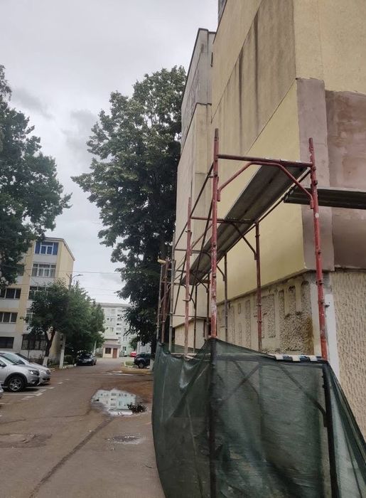 Renovări interioare /exterioare.