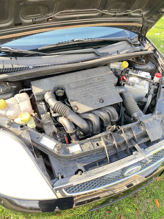 Ford fiesta 1.4 бензин