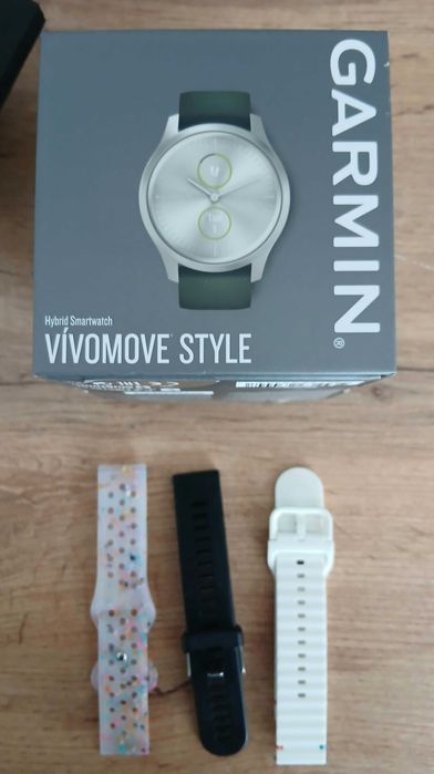 Garmin VIVOMOVE Style в Гаранция