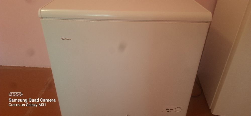 Продам новую морозилку Cady