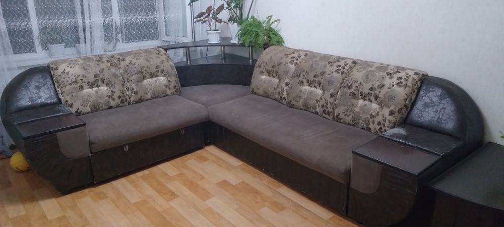 Продам Диван угловой