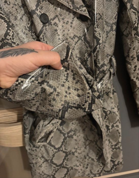 Trench piele piton Zara