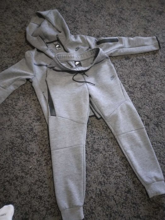 Trening Nike teech fleece