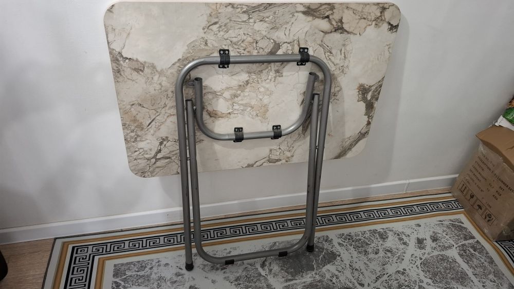 Продам стол складной 10000тг