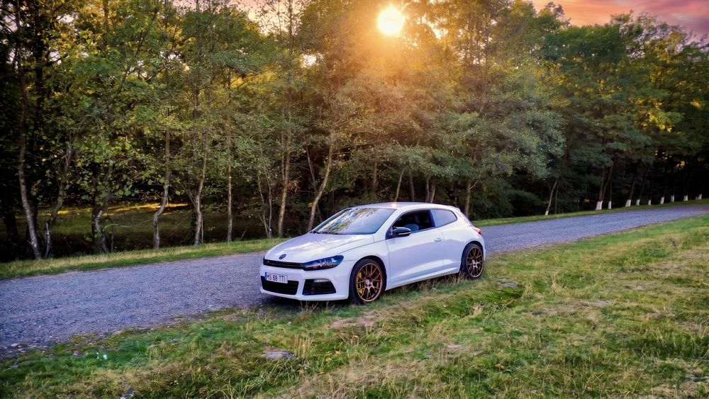 Scirocco R 2.0 TSI