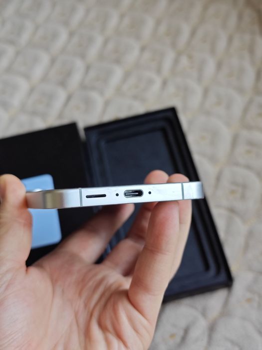 Samsung S24FE 128Gb 5G