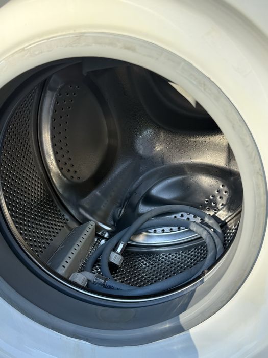 Пералня със сушилня Indesit