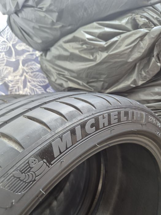 3 bucăți anvelope vară 245/40/R19 si 275/35/R19 Michelin Pilot Sport4 RunFlat