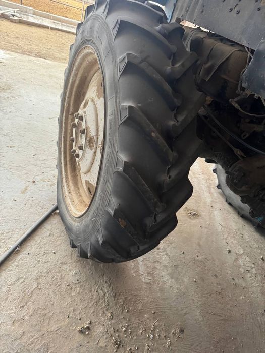 MTZ Трактор сотилади прицепи билан