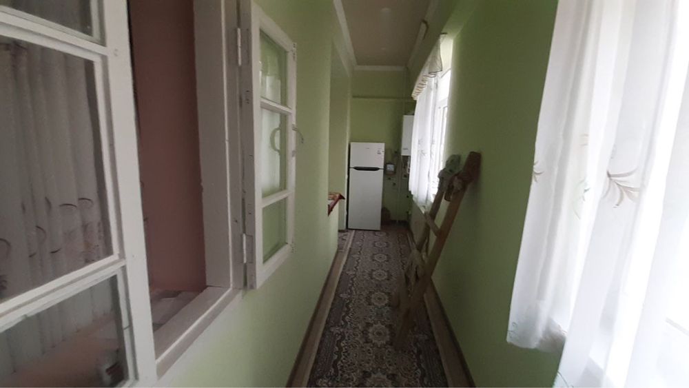 Срочно 3 хонали квартира идарага бирилади