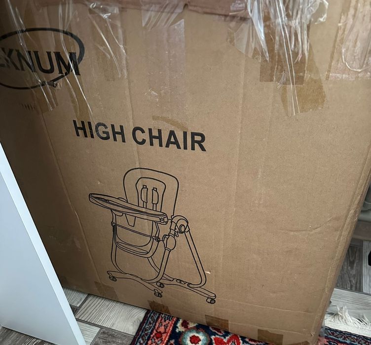 Продам стол для кормления