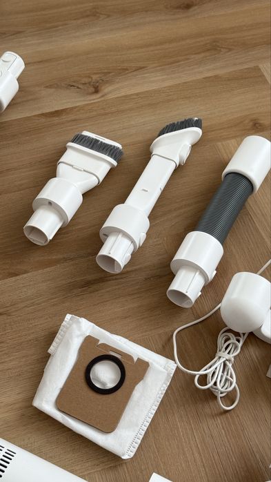 Вертикальный пылесос Dreame V10