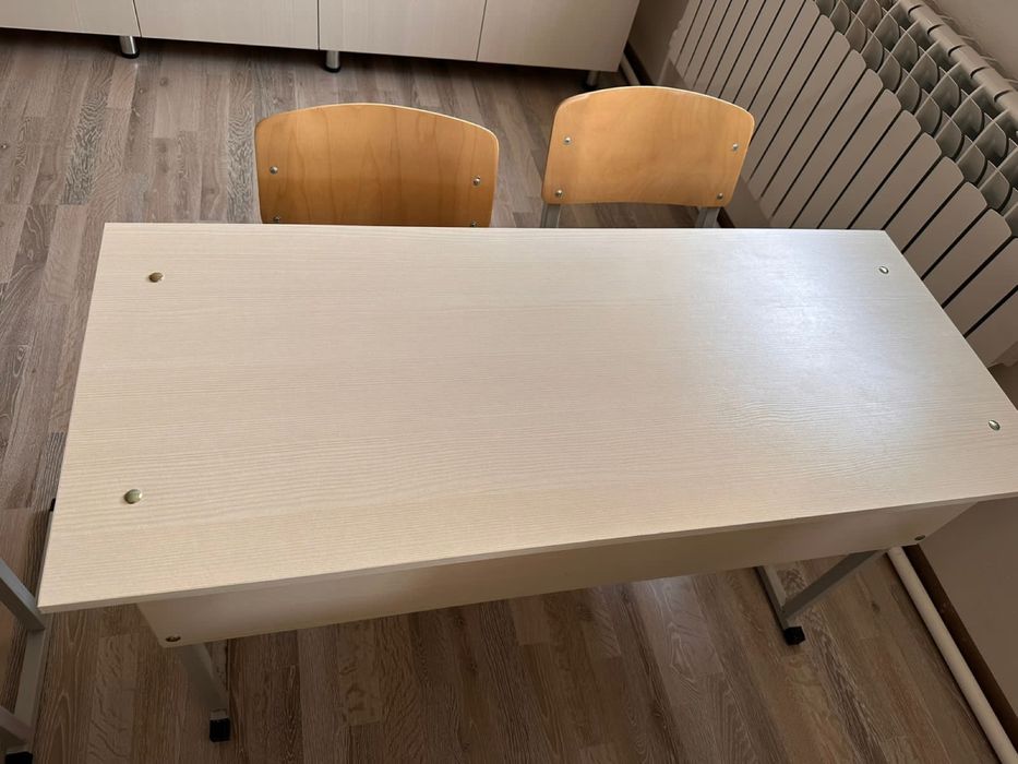 Парта стулям