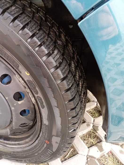 Продава се Опел Виваро.Opel vivaro може бартер за лека кола