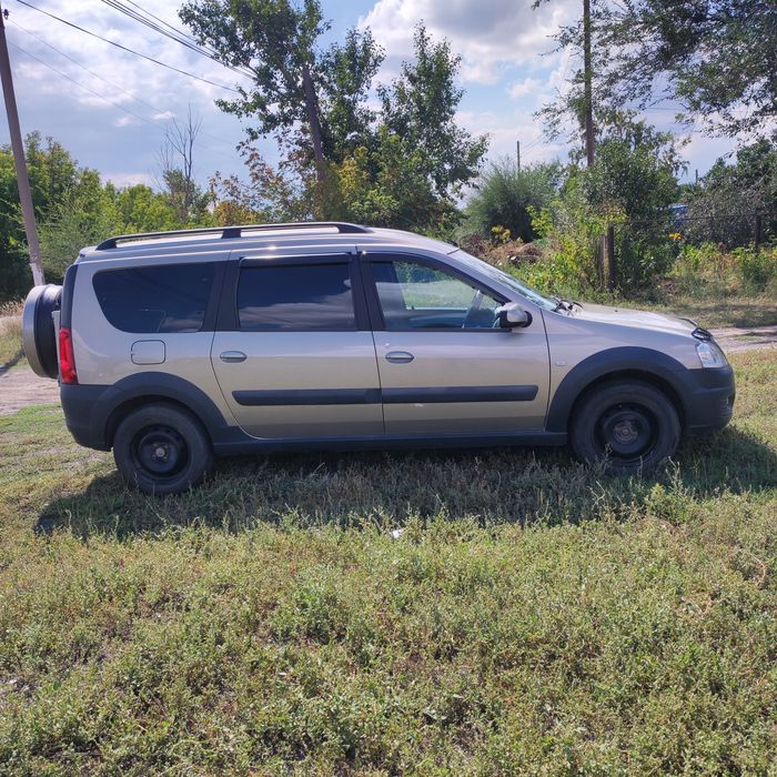 Продам Лада Ларгус