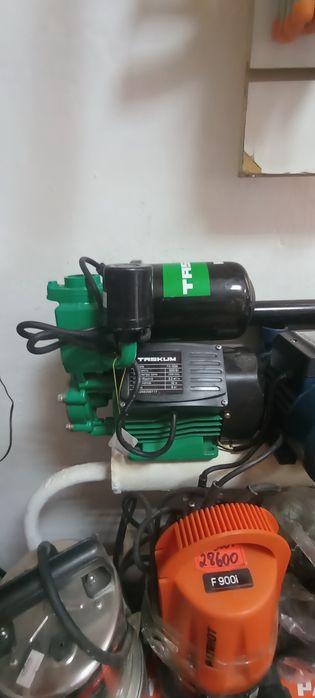 Насос скважина, колодец