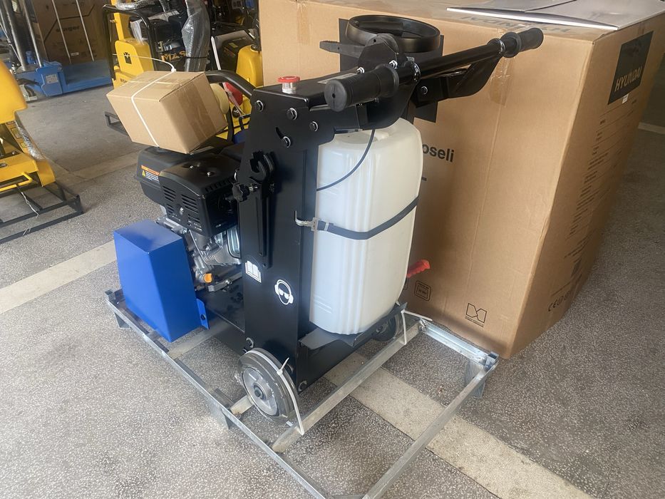 Taietor de Beton Asfalt HYUNDAI HY-FC480L Disc Inclus 450mm Mogosoaia