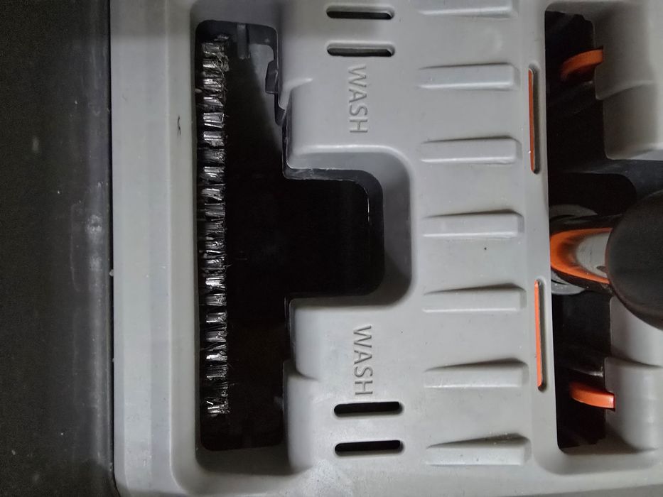 Ведро со шваброй.