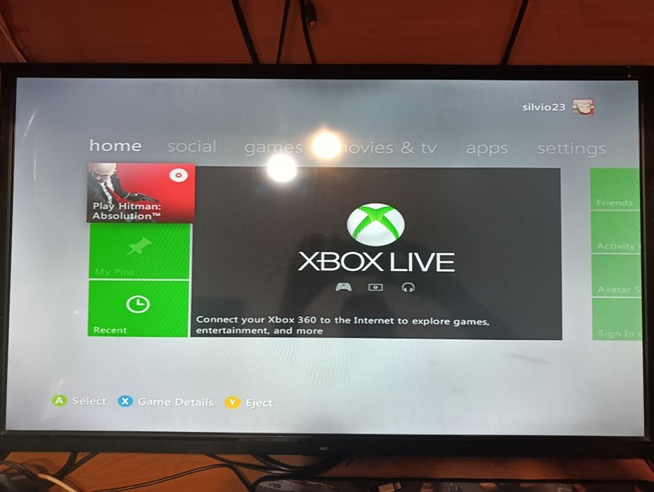 Vând Xbox 360  fără joistic