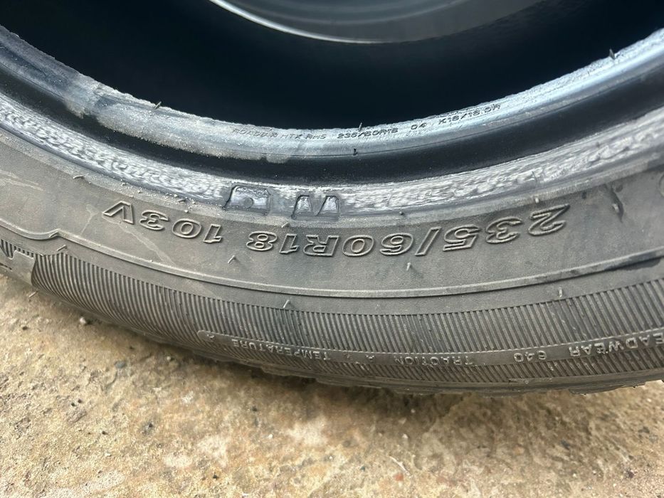 Продам шины 235/60/18