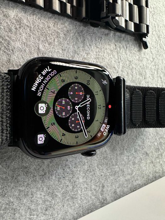 Apple Watch Series 10 LTE 46mm Jet Black – ca nouă + 5 brățări